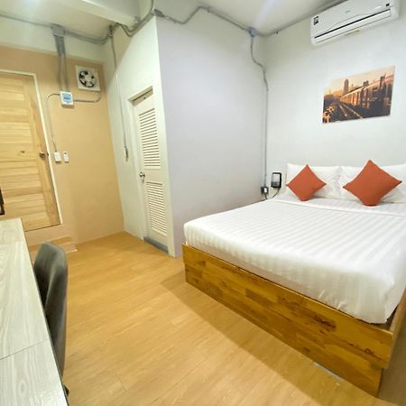 ซับรูมโฮเทล Subroom Hotel Surat Thani Ngoại thất bức ảnh
