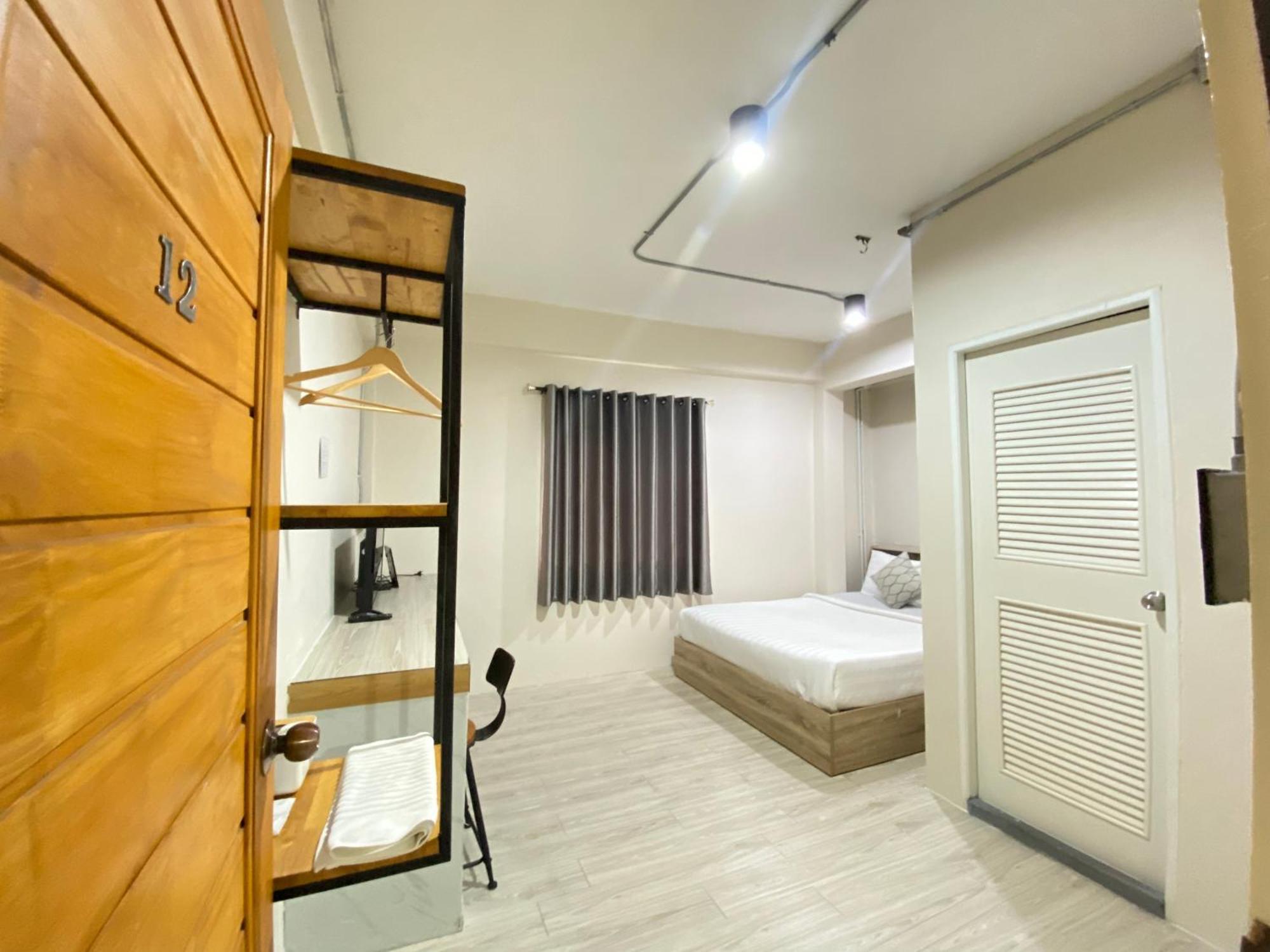 ซับรูมโฮเทล Subroom Hotel Surat Thani Ngoại thất bức ảnh