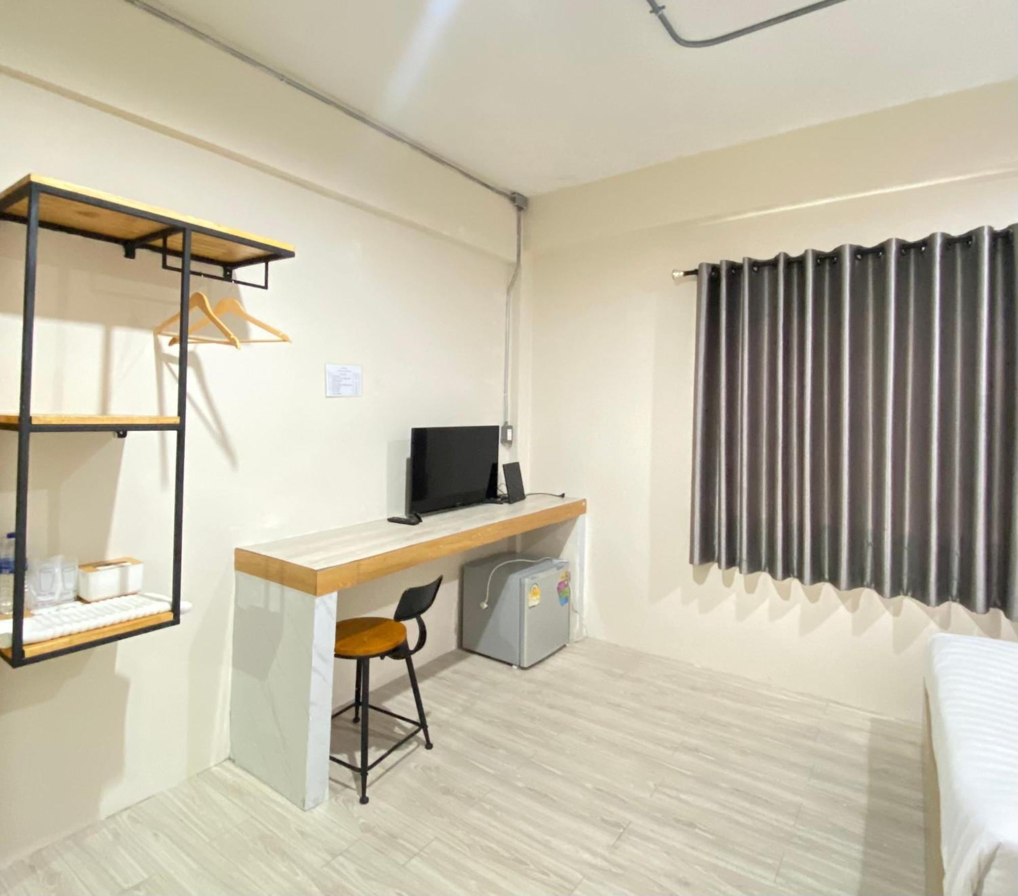 ซับรูมโฮเทล Subroom Hotel Surat Thani Ngoại thất bức ảnh